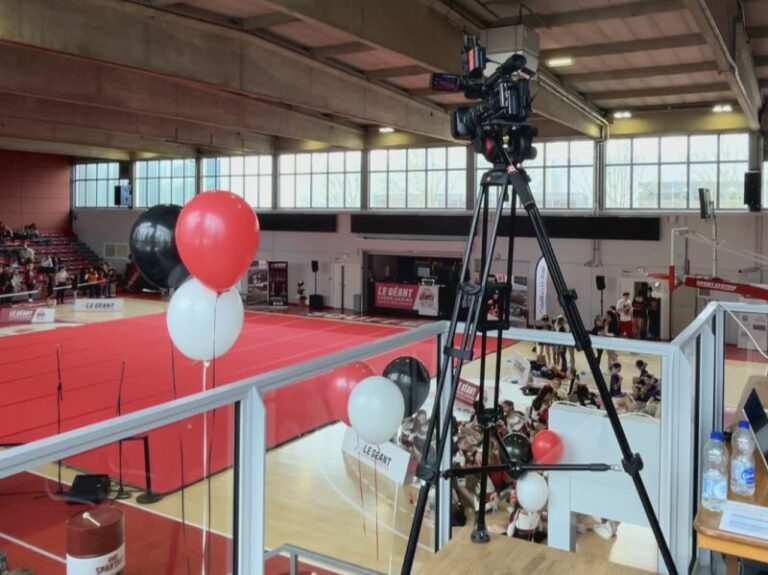 Illustration : Diffusion en direct de Cheerleading